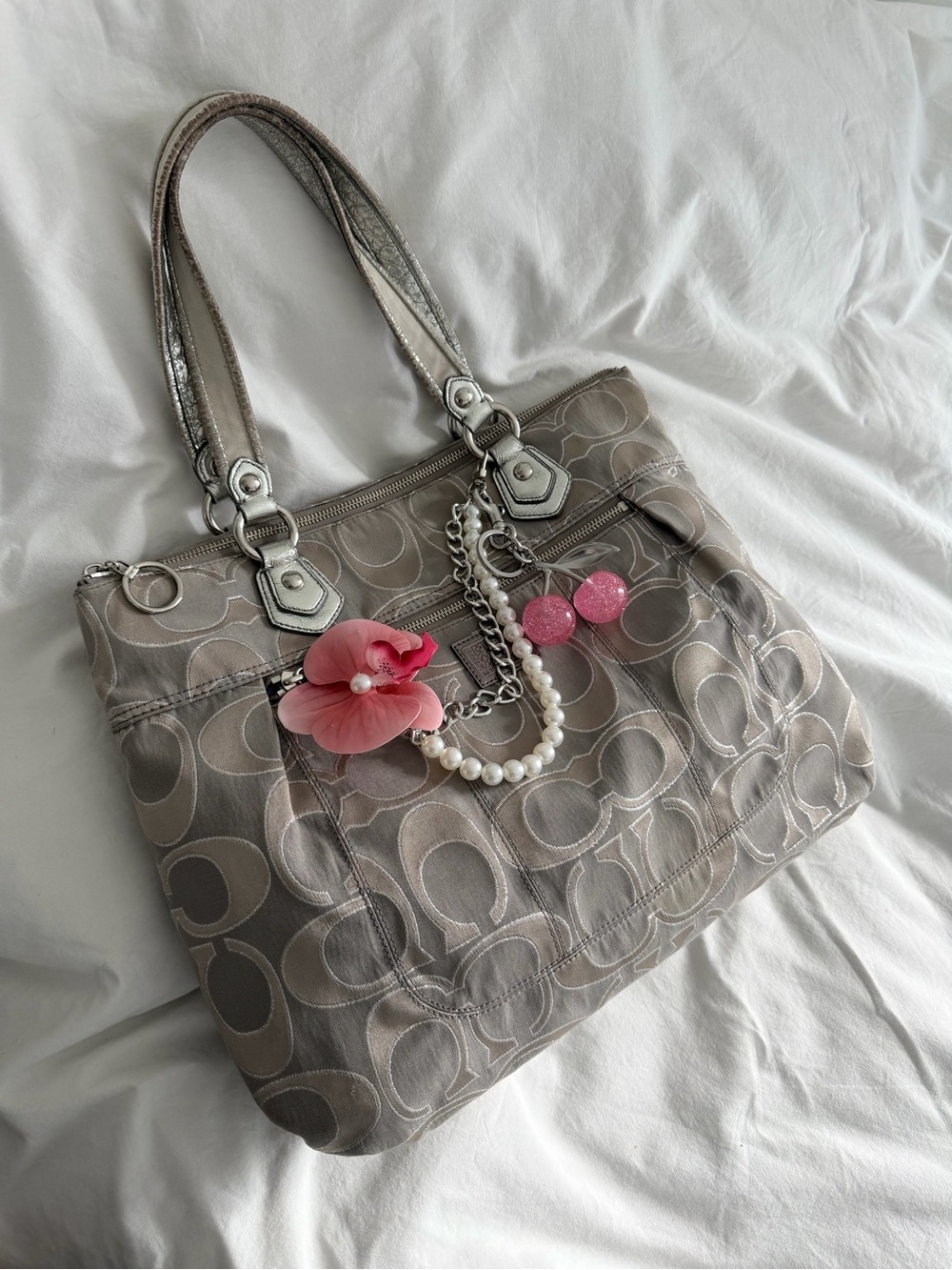 🩷 vintage Coach Poppy Lurex Tote Bag